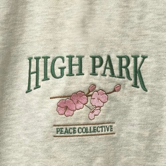 Peace Collective Vintage “High Park” Crewneck Sweatshirt Grey — Size XS - Picture 6 of 7